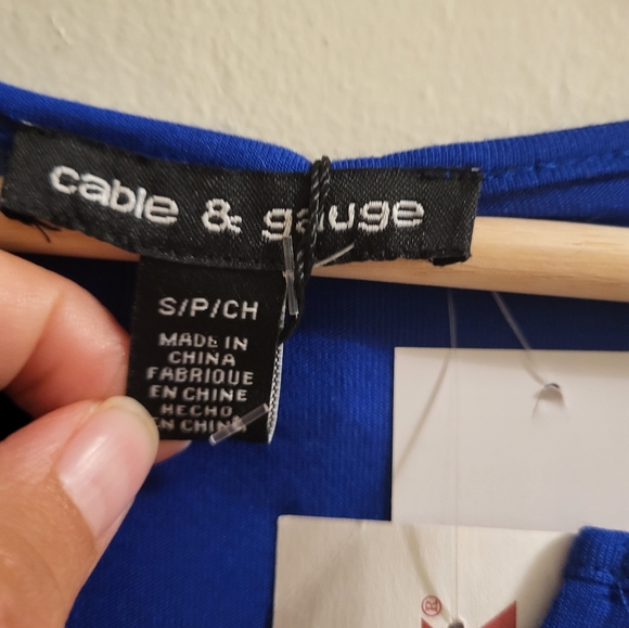 Cable & Gauge Small NWT - Picture 2 of 3